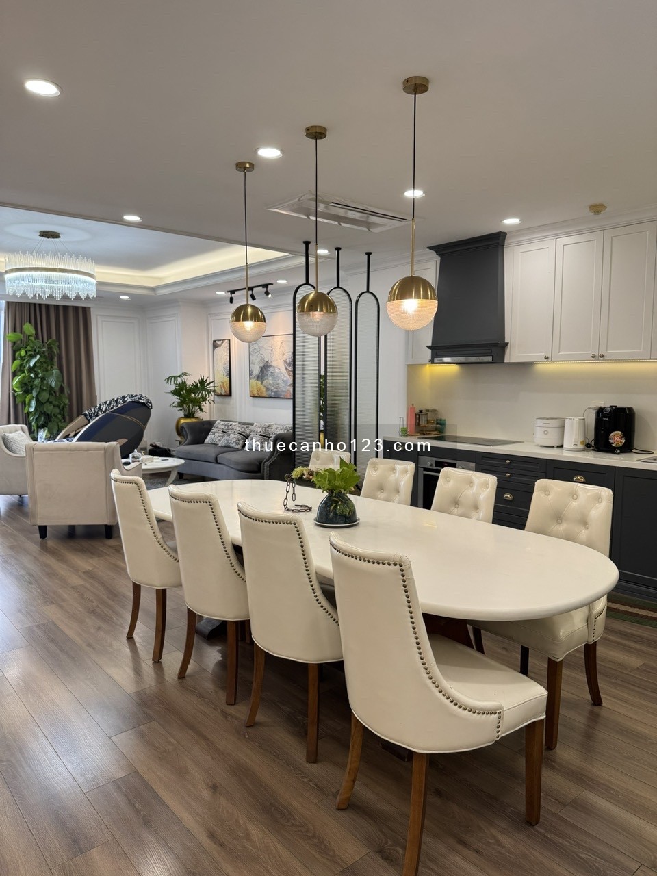 Thuê gấp CHCC Imperia Q2, (131m², 3PN giá 25tr/th), đặc biệt free xe hơi + xe máy, view thoáng mát.