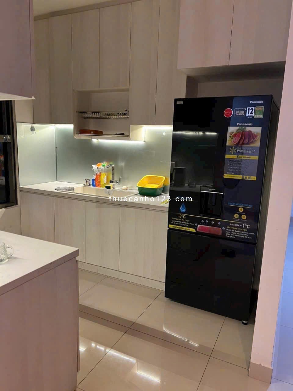 Chung cư Satra Eximland, Phan Đăng Lưu, PN: 93m2, 2p ngủ, đầy đủ NT, 18tr/th.