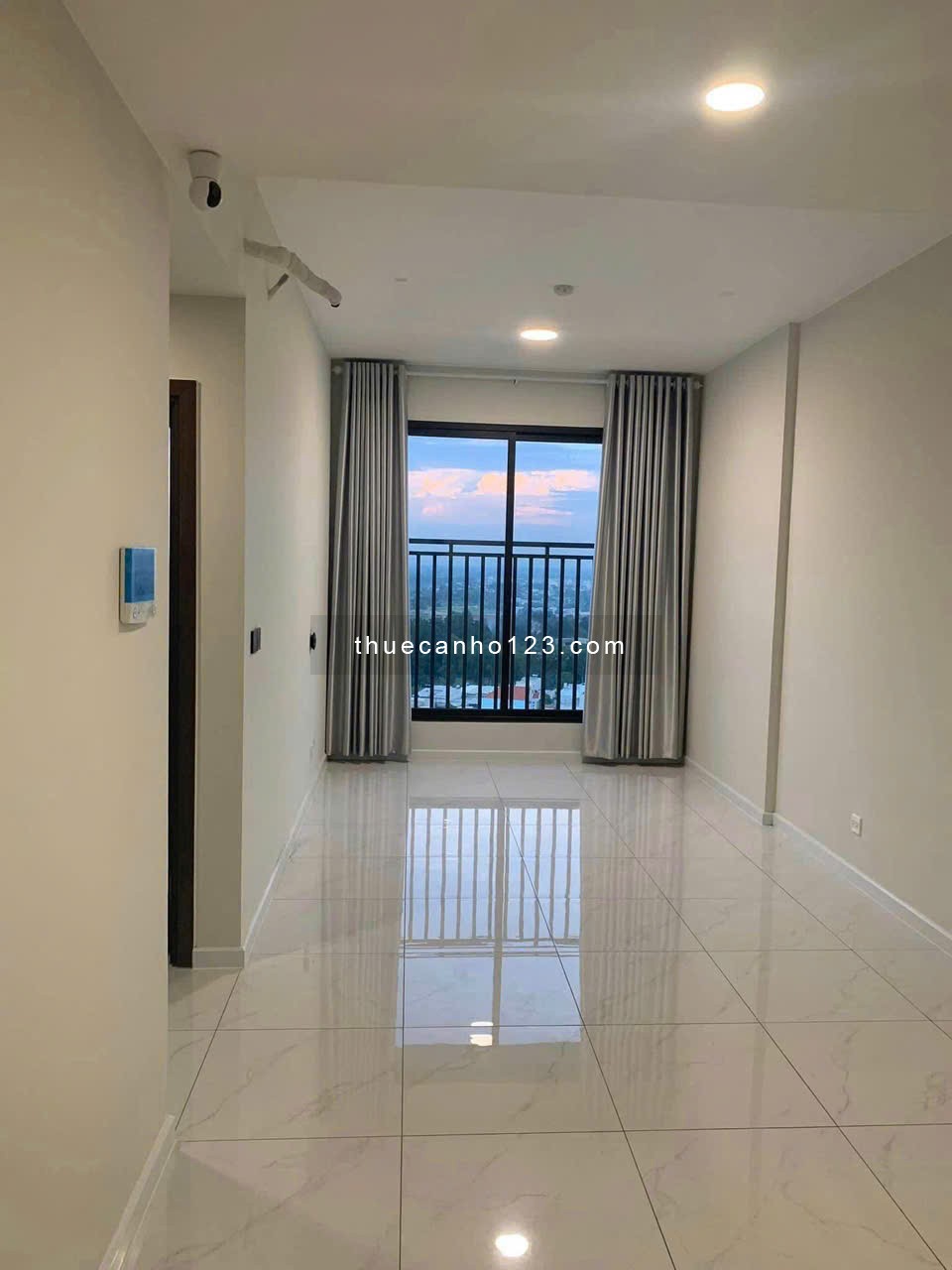 Chung cư Hà Đô, Nguyễn Văn Công, GV: 70m2, 2p ngủ, ban công 12tr