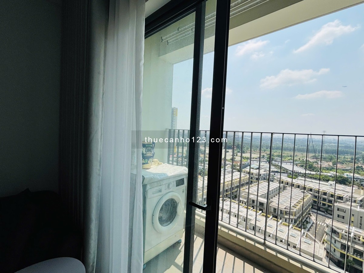 Cho thuê 2PN2WC giá 8TR full nội thất cao cấp khu Trung Tâm Giáo Dục Quốc Gia - Kề Tram Ga metro