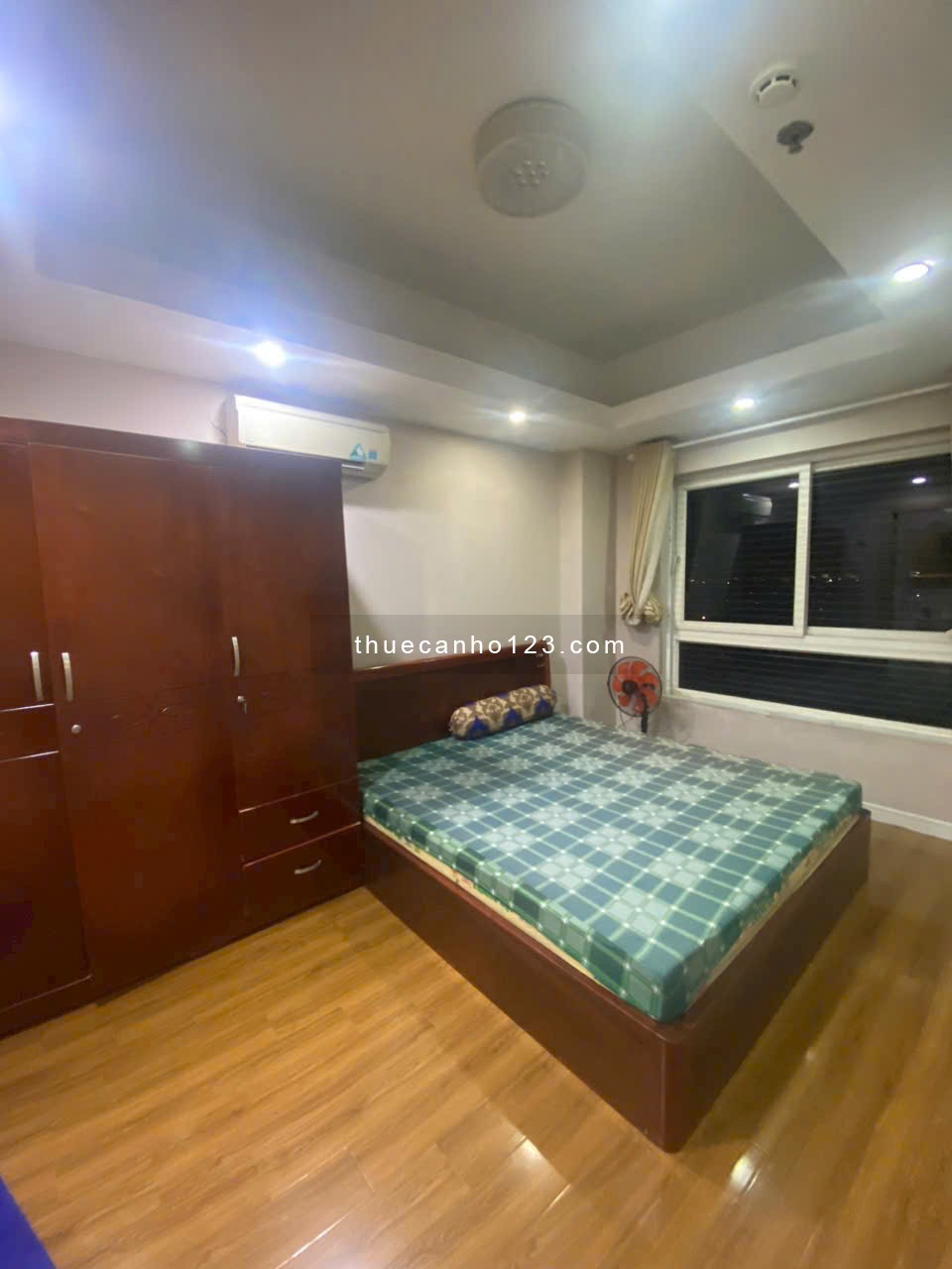 Cho thuê căn hộ Homyland 2-02 phòng ngủ, đủ nội thất 10 triệu/tháng