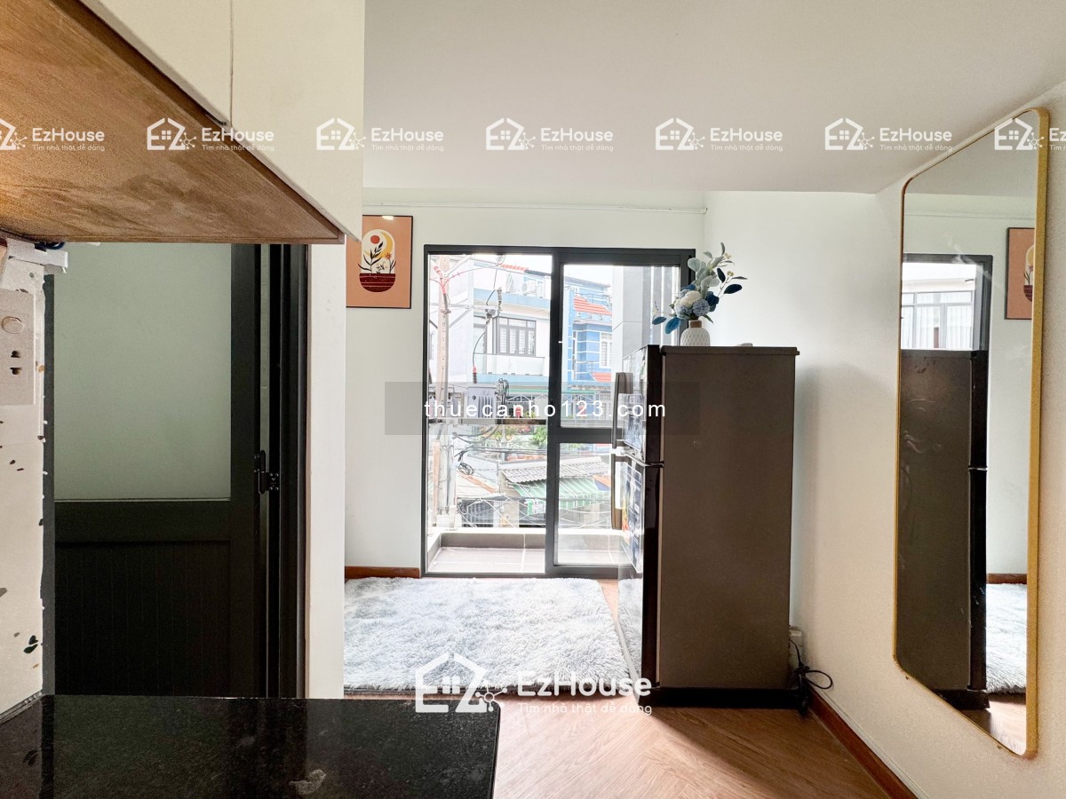 Căn hộ có gác xịn xò, ban công lớn, Tân Bình gần ĐH BÁCH KHOA