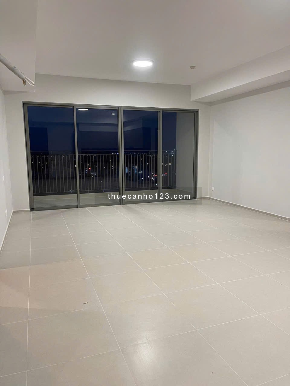 CHung cư Satra Eximland, Phan Đăng Lưu, PN: 93m2, 2p ngủ, 2wc, 17tr/th