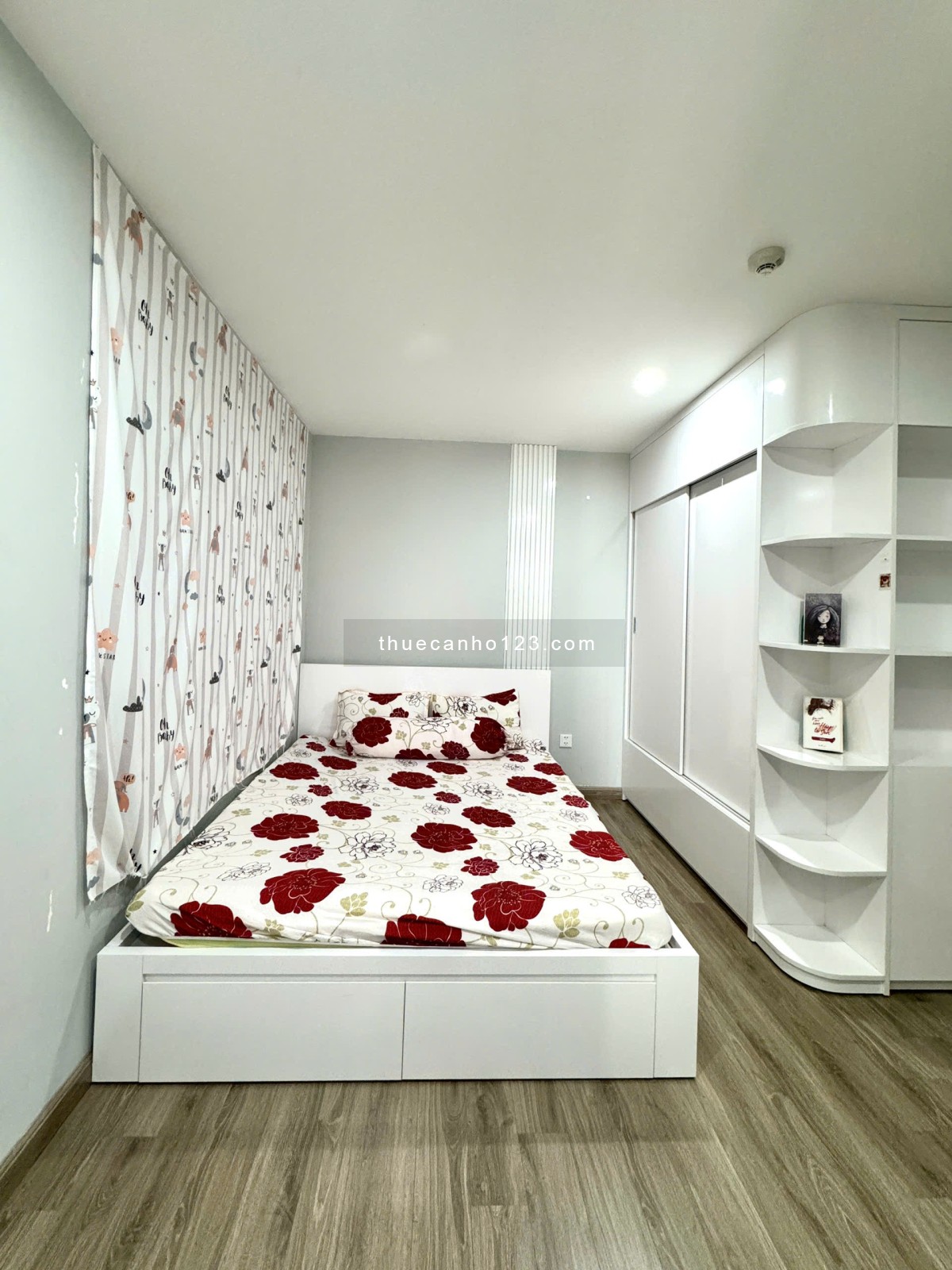 Cho thuê căn Hud Buiding 04 Nguyễn Thiện Thuật 2 phòng ngủ, 2WC