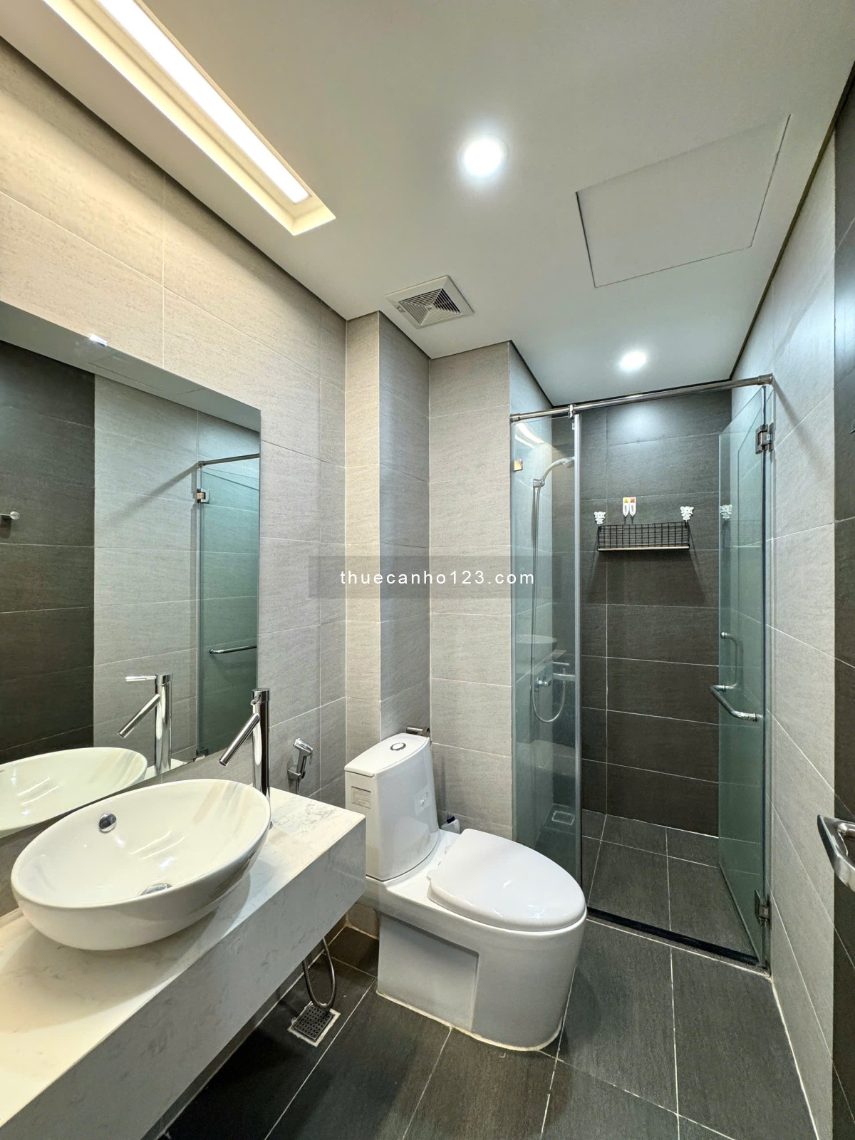 Cho thuê căn Hud Buiding 04 Nguyễn Thiện Thuật 2 phòng ngủ, 2WC