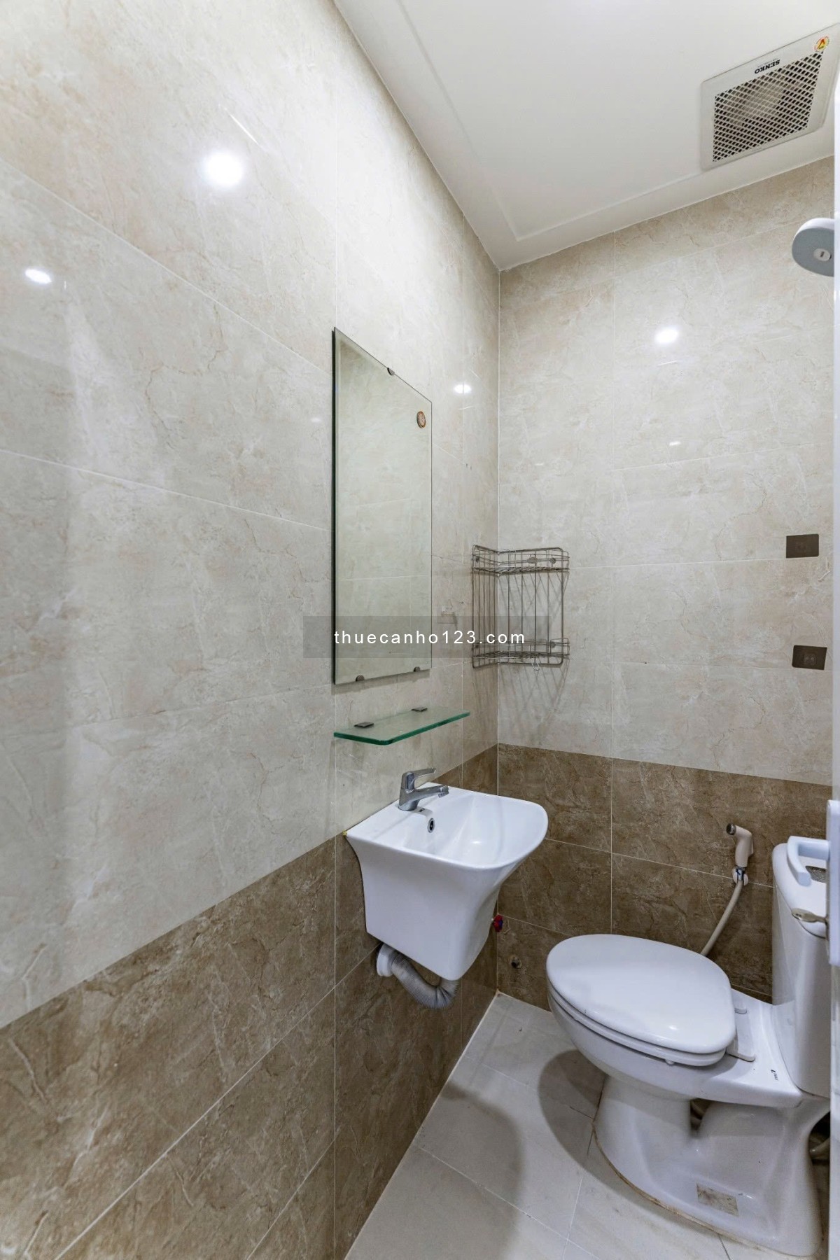 Chung cư Bàu Cát, Hồng lạc, p10, Tân Bình: 95m2, 3p ngủ, 12tr/th