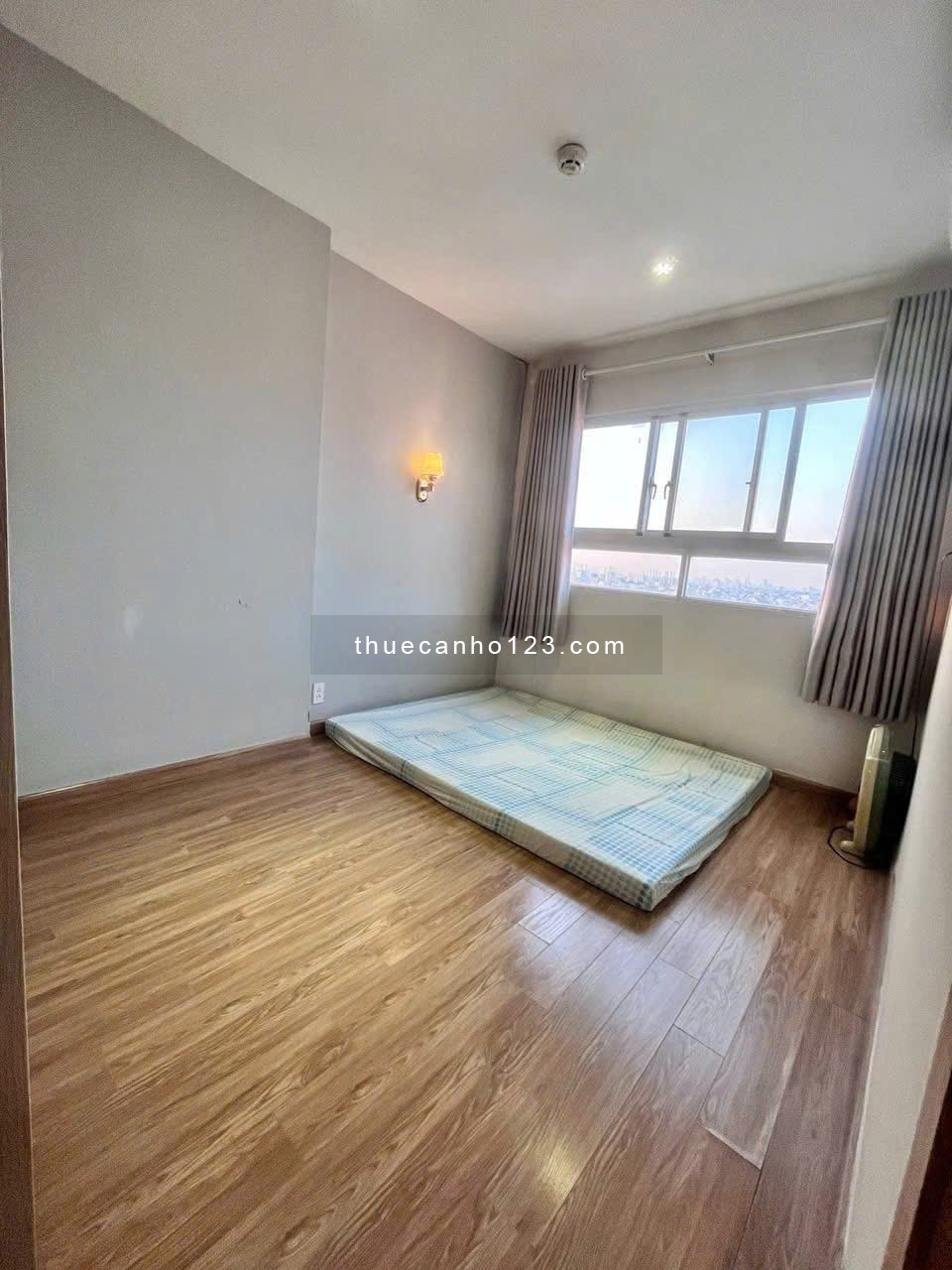 Chung cư Bàu Cát 2, Bàu Cát, TB: 2p ngủ, 2wc, full nội thất 9tr