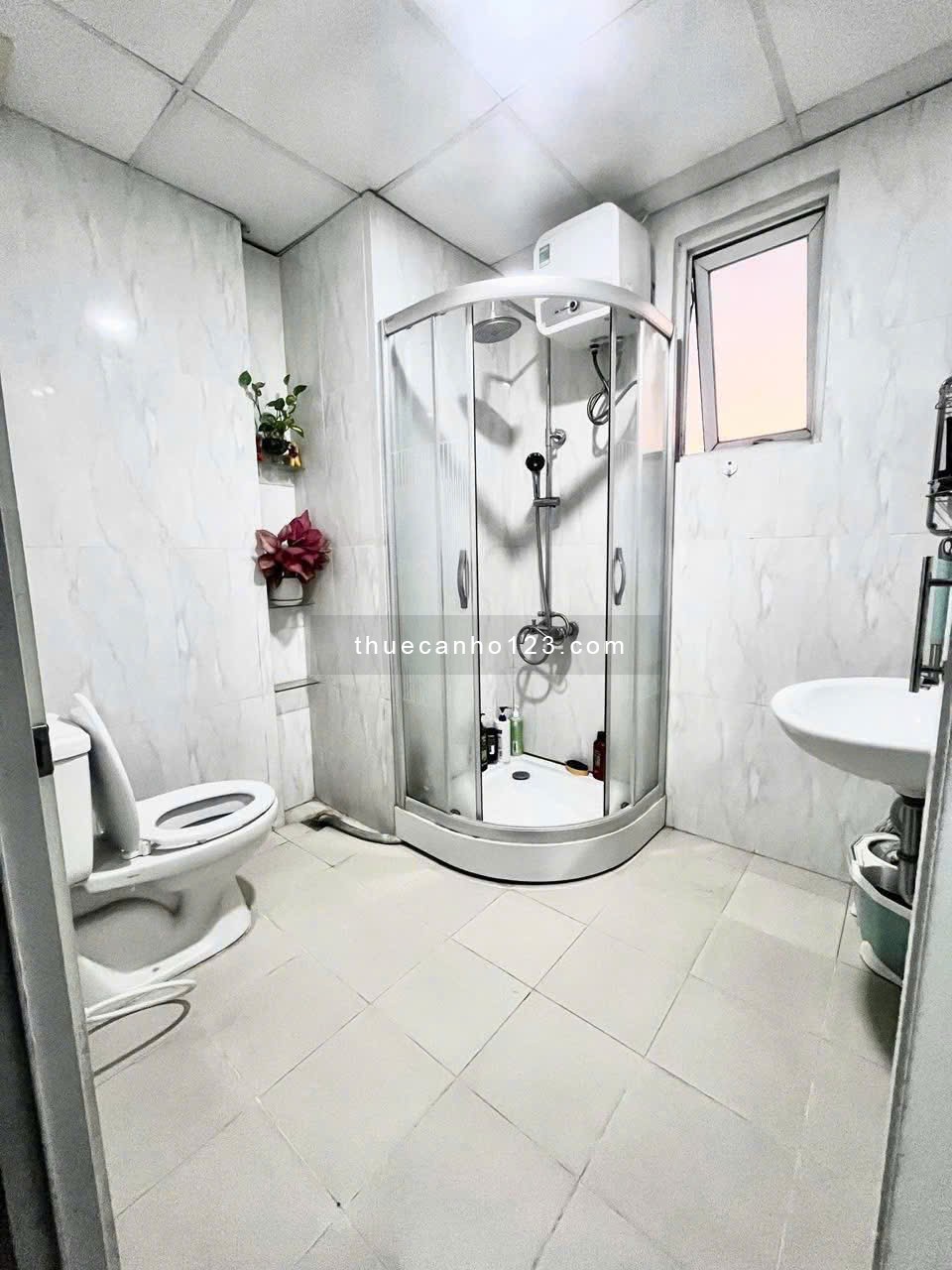 Chung cư Bàu Cát 2, Bàu Cát, TB: 2p ngủ, 2wc, full nội thất 9tr