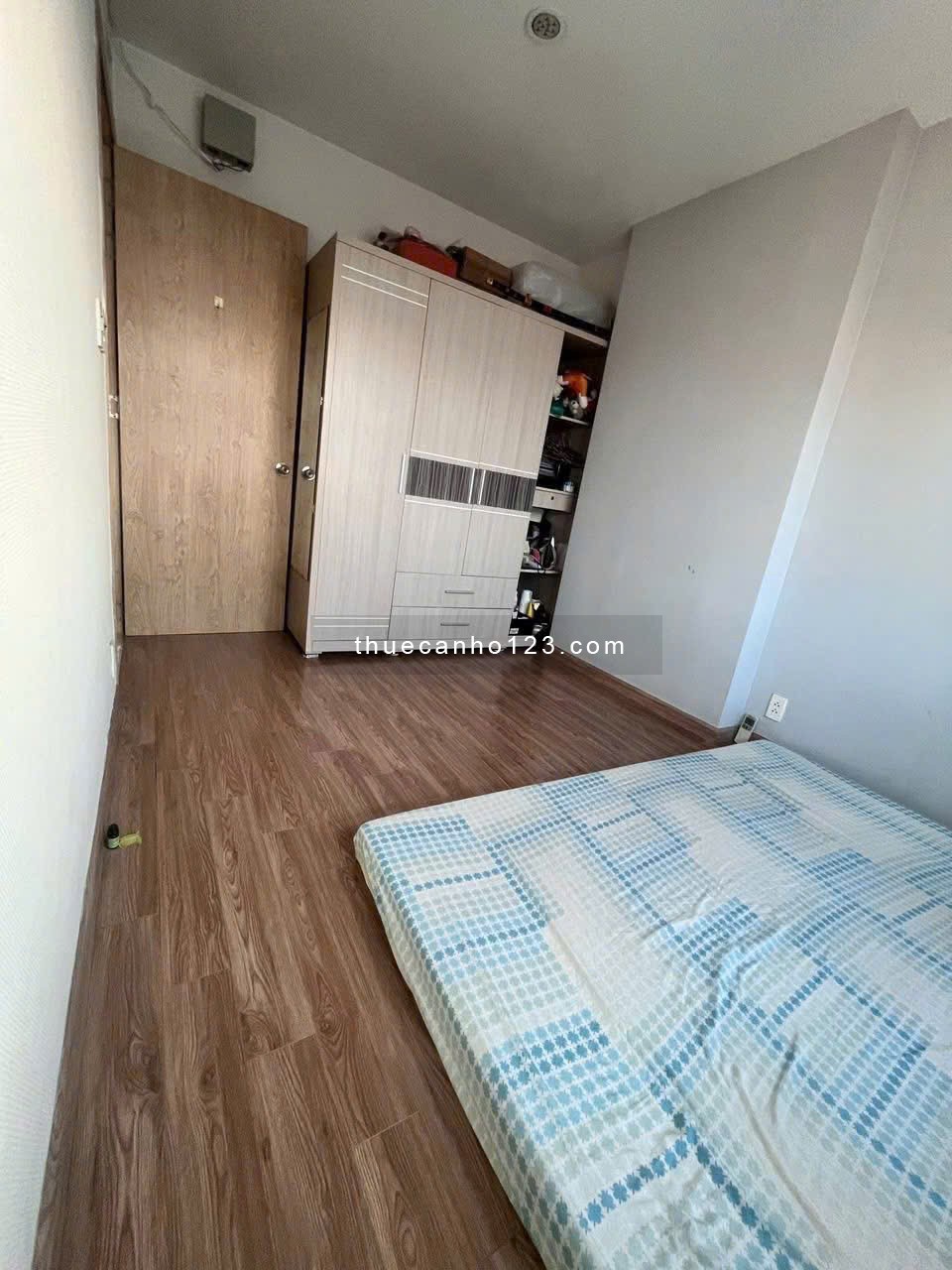 Chung cư Bàu Cát 2, Bàu Cát, TB: 2p ngủ, 2wc, full nội thất 9tr