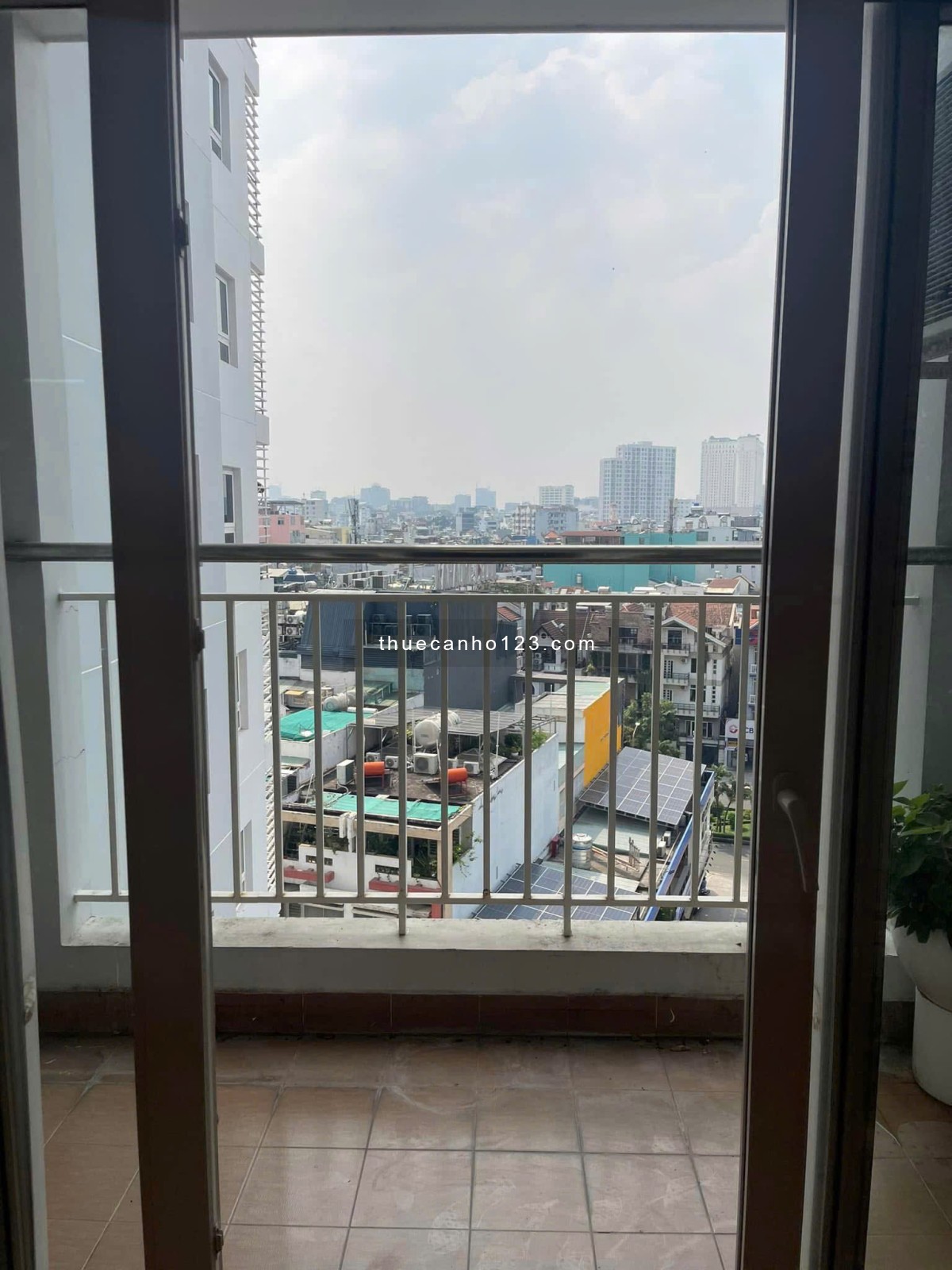 Chung cư Bàu cát, p10, Tân BÌnh: 97m2, 3p ngủ, 2wc, NT, 11.5tr/th