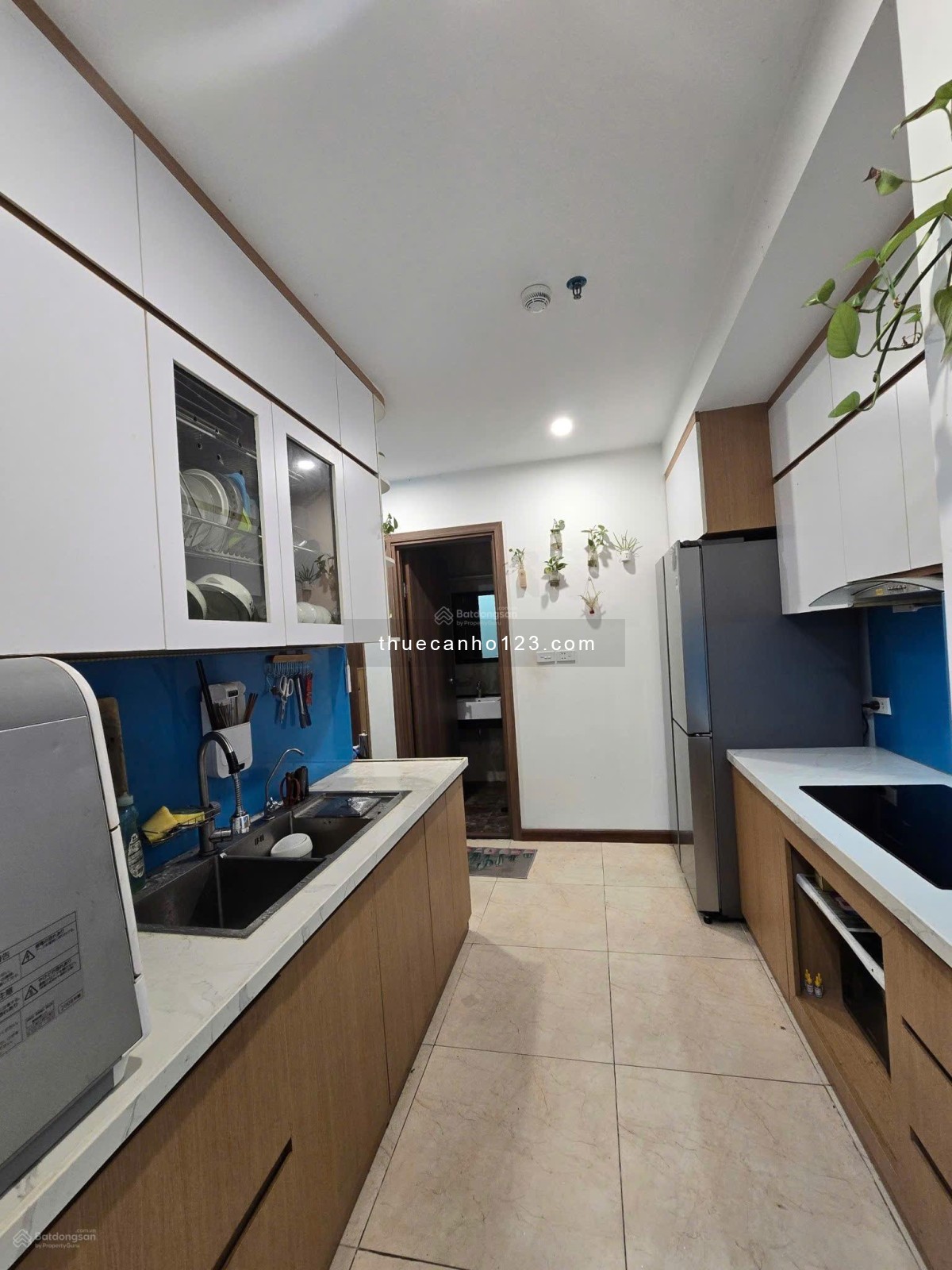 Cho thuê CC Sky Central, 176 Định Công, 104m2, 3PN, 2WC, Full đồ