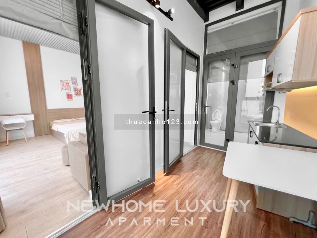 Căn hộ 1 phòng ngủ riêng biệt, có ban công, bếp tách tân Bình ngay sân bay TSN