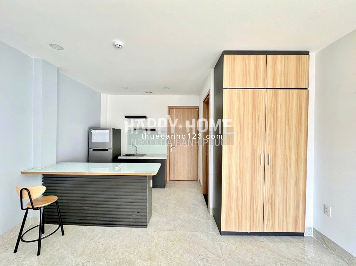 Cho thuê studio bancol 35m2 - Thoáng mát, full nội thất, thang máy - Hoàng Văn Thụ, Ngã Tư Phú Nhuận