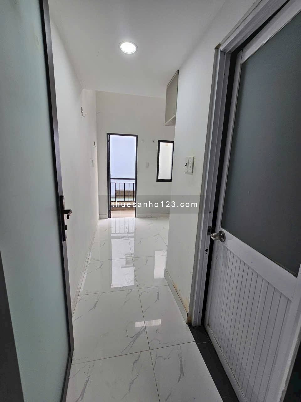 Cho thuê phòng sẵn gác cao, giá rẻ Ngay đường Trường Chinh P13 Tân Bình