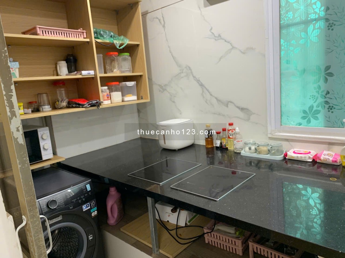 Chính chủ cho thuê căn hộ 3 phòng 60m đủ nội thất D1 Giảng Võ