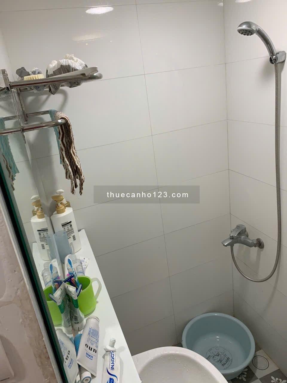 Chính chủ cho thuê căn hộ 3 phòng 60m đủ nội thất D1 Giảng Võ