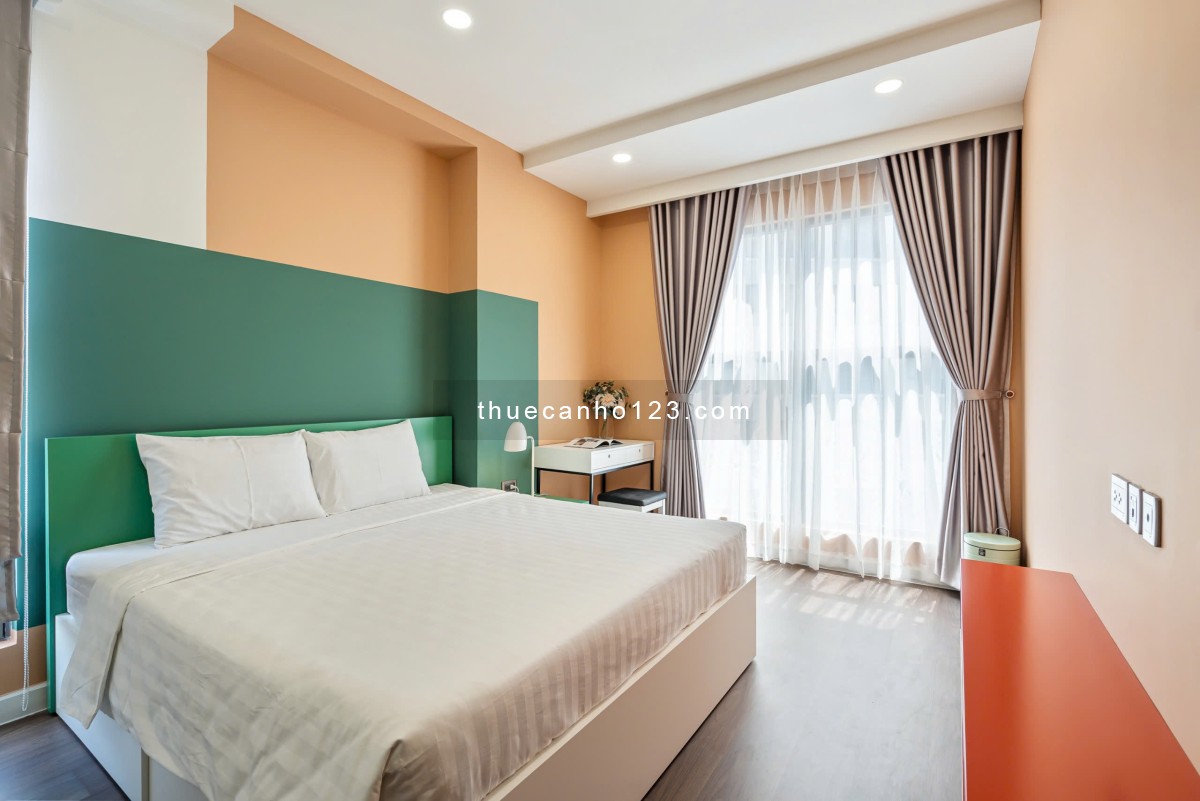 Cho Thuê Gấp 2 Phòng Ngủ Sài Gòn Royal Quận 4, nội thất đẹp ở liền