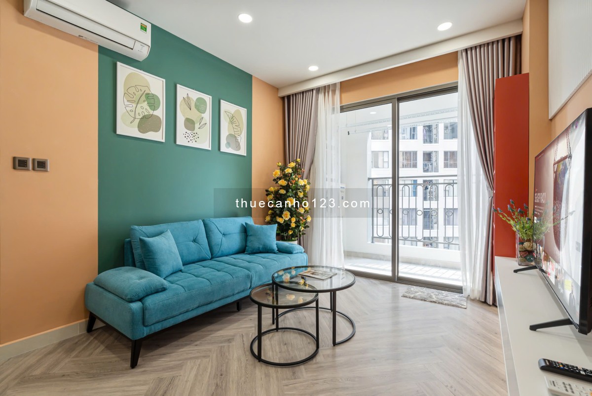 Cho Thuê Gấp 2 Phòng Ngủ Sài Gòn Royal Quận 4, nội thất đẹp ở liền