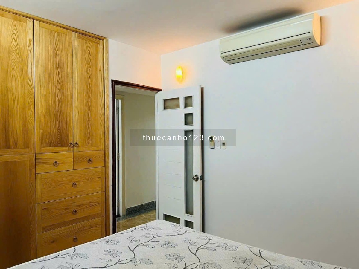 Chung cư Carillon 5, Luỹ Bán Bích, TP: 2p ngủ, 2wc, nội thất mới 12tr/tháng