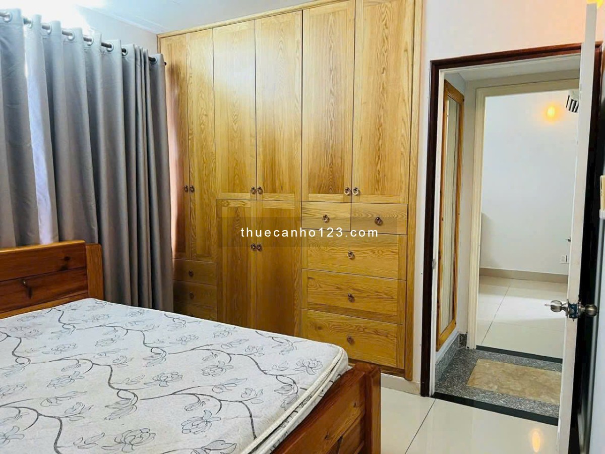 Chung cư Carillon 5, Luỹ Bán Bích, TP: 2p ngủ, 2wc, nội thất mới 12tr/tháng