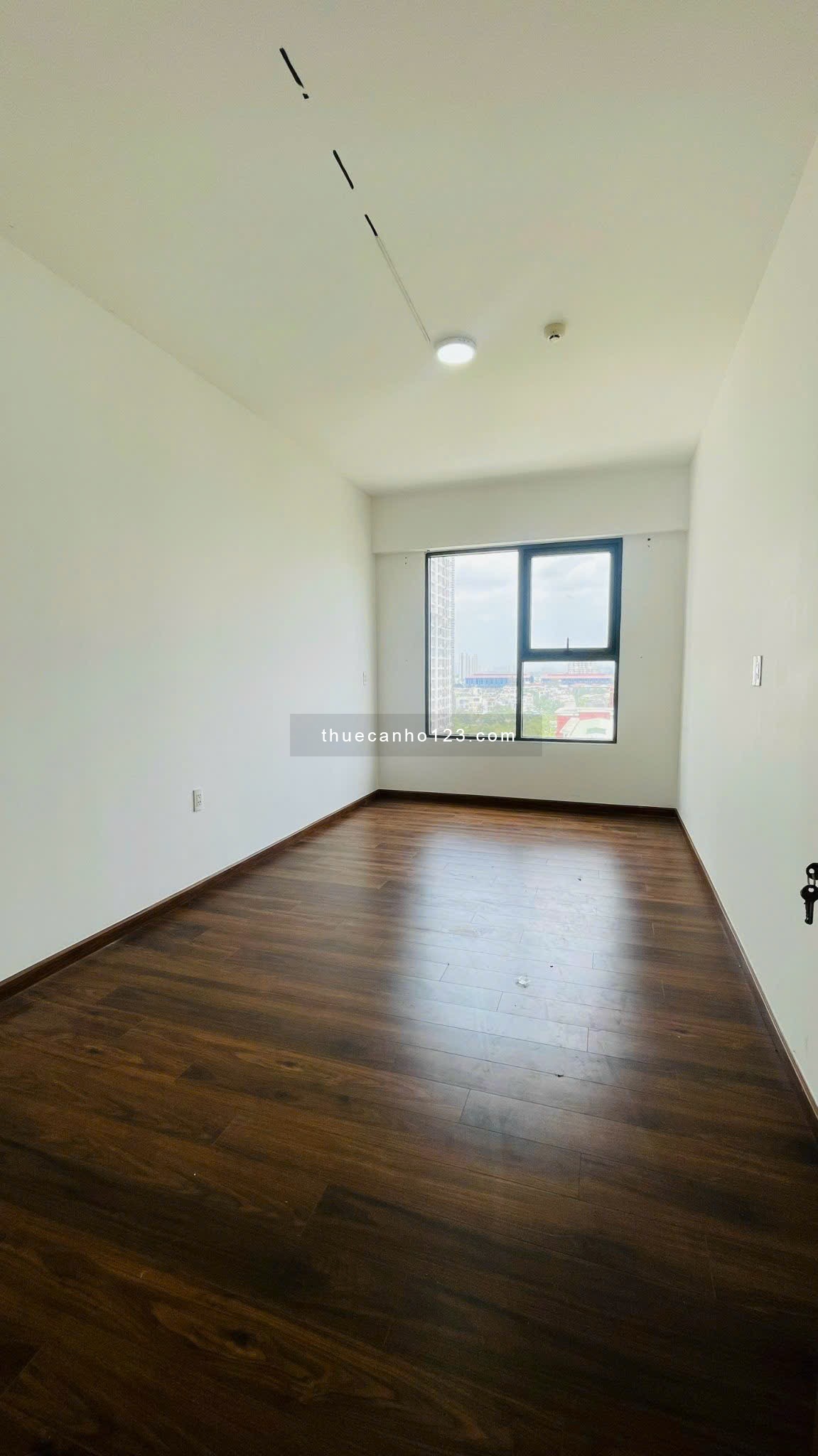 Thuê ngay căn hộ 3pn - 2wc có máy lạnh, máy nước nóng, rèm bếp chỉ 12tr/ tháng tại akari city bìnhân