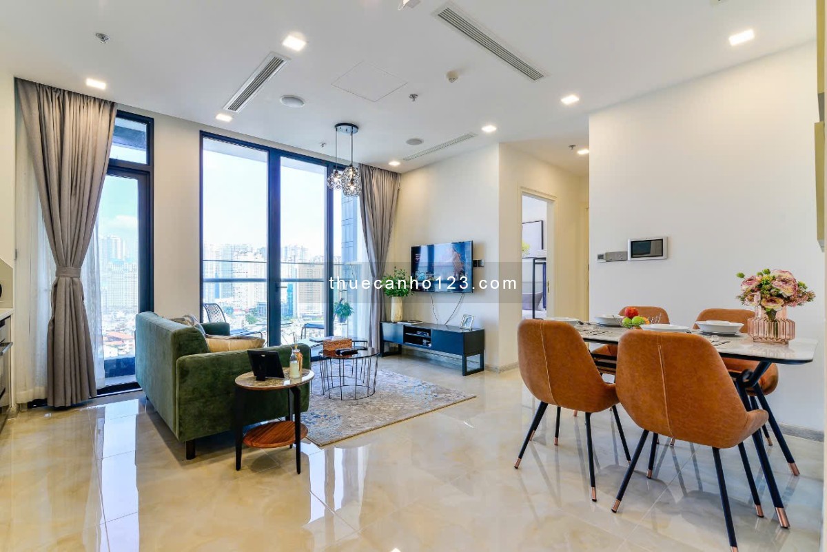 Cho thuê căn hộ 2PN, 2WC, 72m2 tại Vinhomes Golden River BaSon, giá chỉ 25 triệu view Landmark