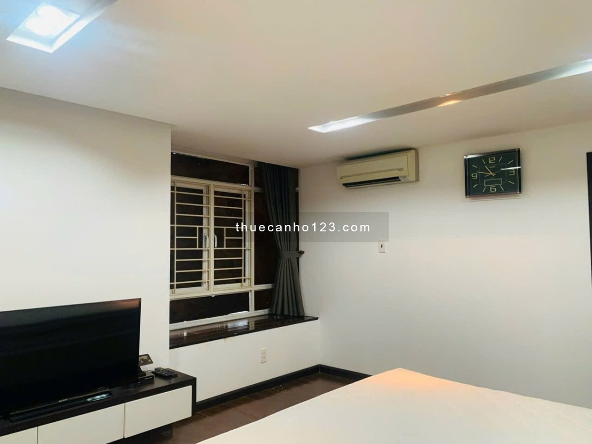 Cho thuê căn hộ Phú Hoàng Anh 3pn 3wc nhà đẹp, vào ở ngay