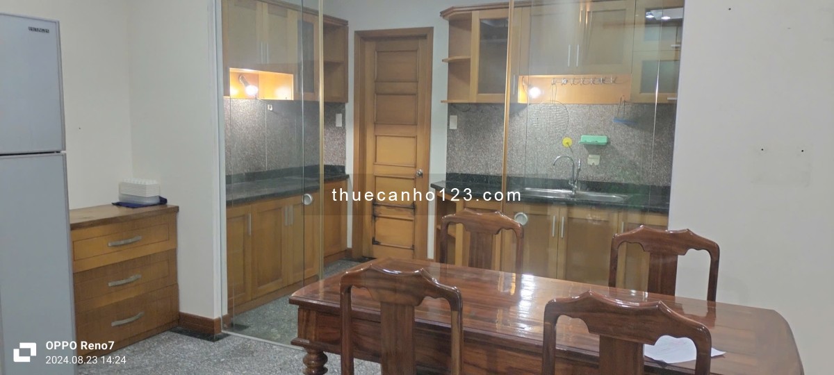 Cho thuê căn hộ Phú Hoàng Anh 3pn 3wc nhà đẹp, vào ở ngay