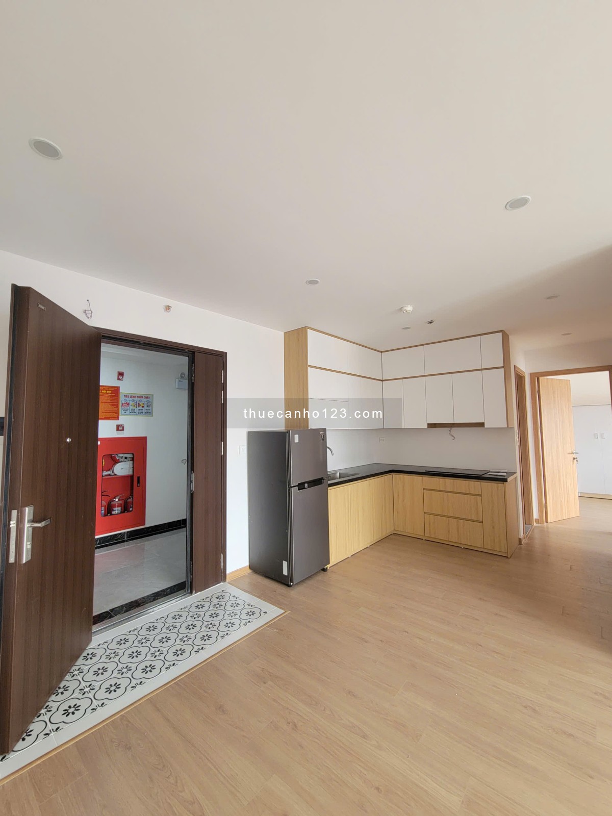 Chung cư mới xây 70m², 2 phòng ngủ, 2 vệ sinh, full nội thất cho thuê