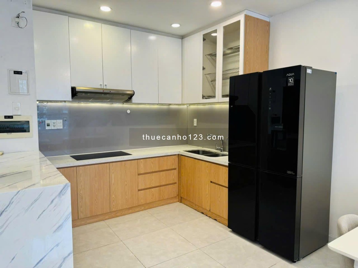 Căn hộ 96m2-3PN2WC chung cư Orchard Garden Hồng Hà cho thuê giá 24tr/th. LH 0932192028-Ms.Mai