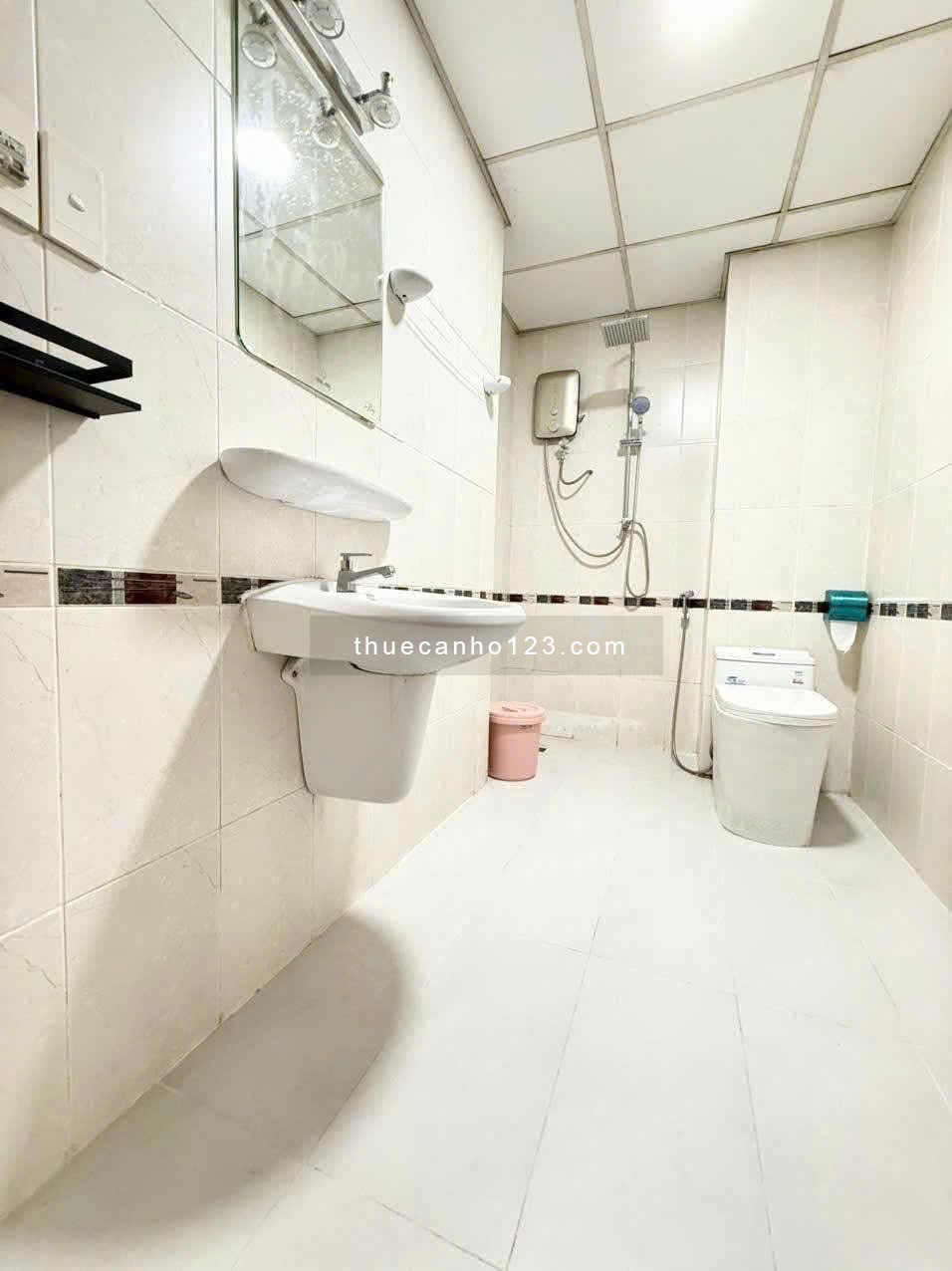 Carillon 5, Hòa Thạnh, Tân Phú: 80m2, 2 p ngủ, 2wc, NT, giá 11tr/tháng