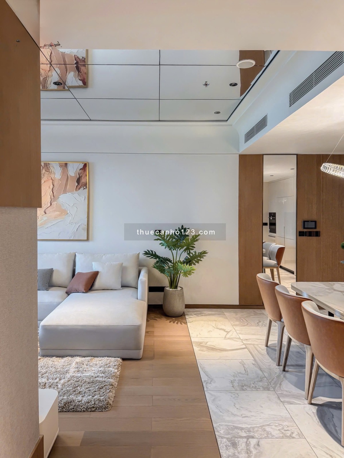 Cho thuê căn hộ 3PN Vinhomes Golden River Ba Son 120m2 nội thất cao cấp.Lh xem nhà 24/7