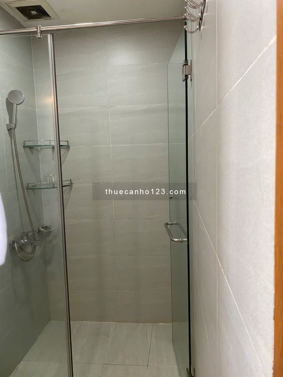 Chung cư 590, CMT8, P11, Quận 3: 81m2, 2p ngủ, NT, 11tr/th