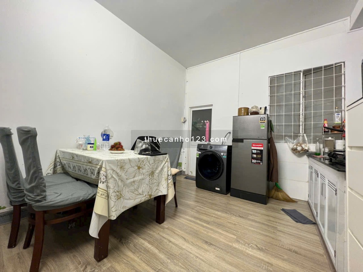 Chung cư 590, CMT8, Phường 11, Quận 3: 80m2, 2p ngủ, Nt, 11tr/th