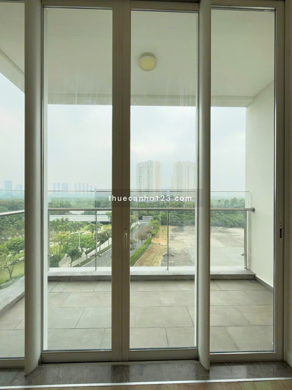 Cho thuê căn hộ Sarina, view công viên và view thành phố. Phường Thủ Thiêm, Thủ Đức