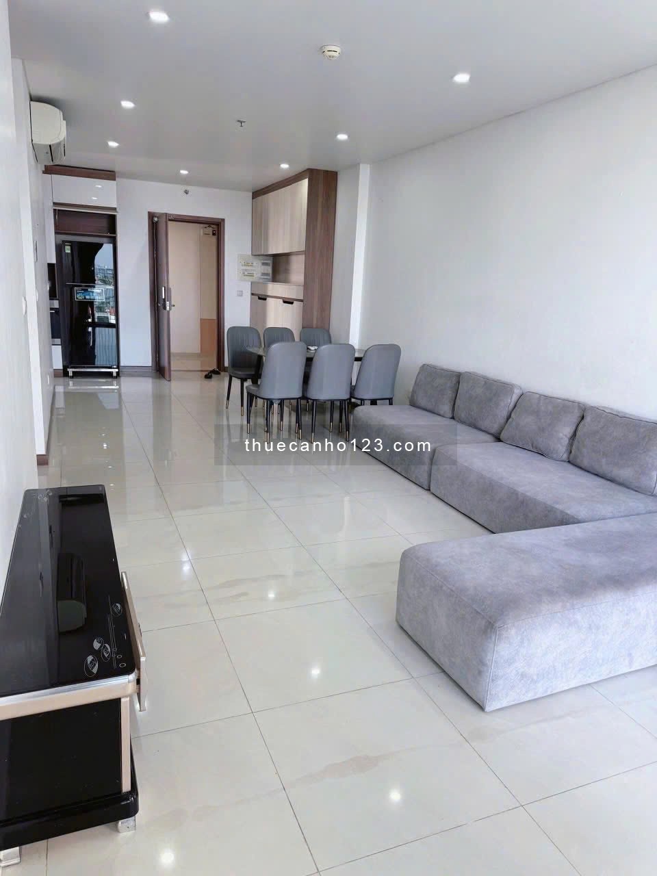 Satra Eximland,Phan Đăng Lưu, Phú Nhuận: 101m2, 2p ngủ lớn, NTCC, 18tr/th