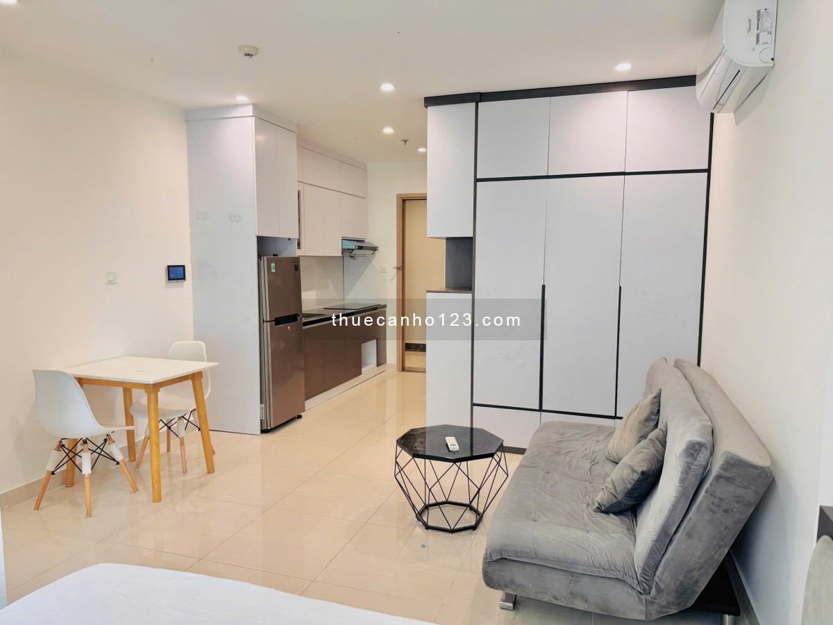 CHO THUÊ căn hộ Studio, Vinhomes Grand Park Full nội thất. Giá chỉ 5,8 triệu/tháng.