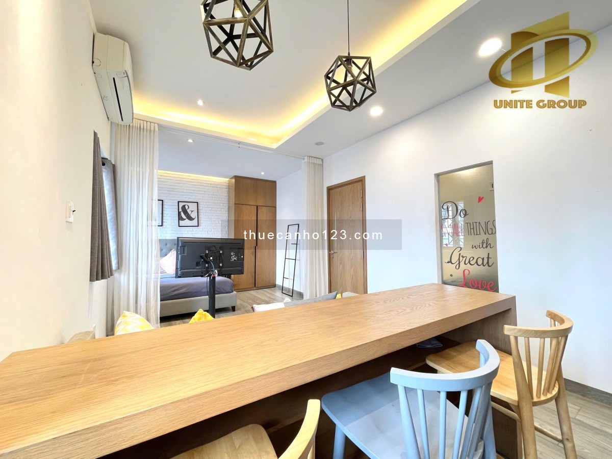 Căn 1PN Luxury, ban công, mới, Full Nội Thất – Tân Thuận Tây – gần ĐH UFM, TDTU, RMIT, NTTU