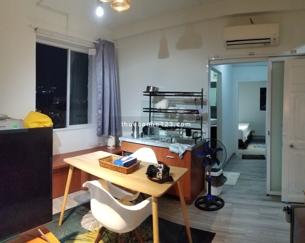 Cho thuê căn 1 phòng ngủ 44m2 tại 109 Nguyễn Biểu, 7.5 Triệu, Lầu 12, View Q1 Q4 có nội thất