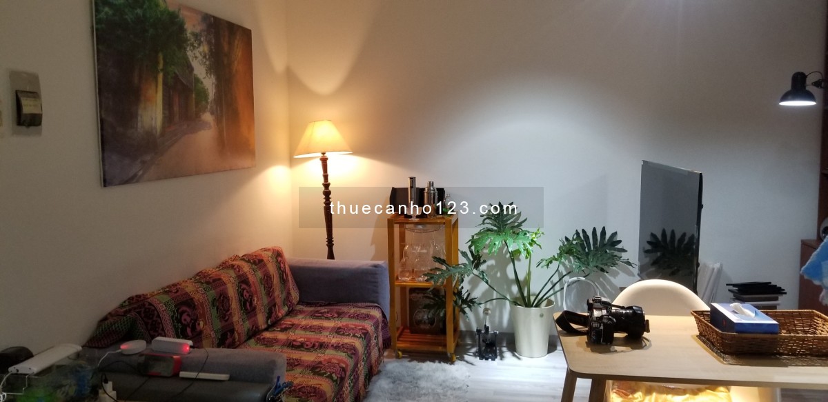 Cho thuê căn 1 phòng ngủ 44m2 tại 109 Nguyễn Biểu, 7.5 Triệu, Lầu 12, View Q1 Q4 có nội thất