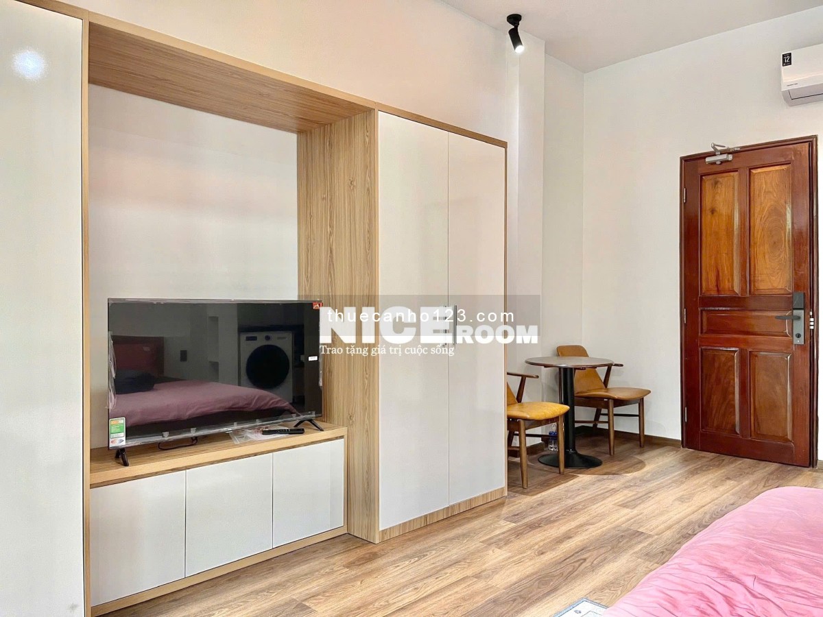 Khai trương CH bancol 40m2 - View landmark, nhà mới 100%, full tiện nghi - Nguyễn Gia Trí