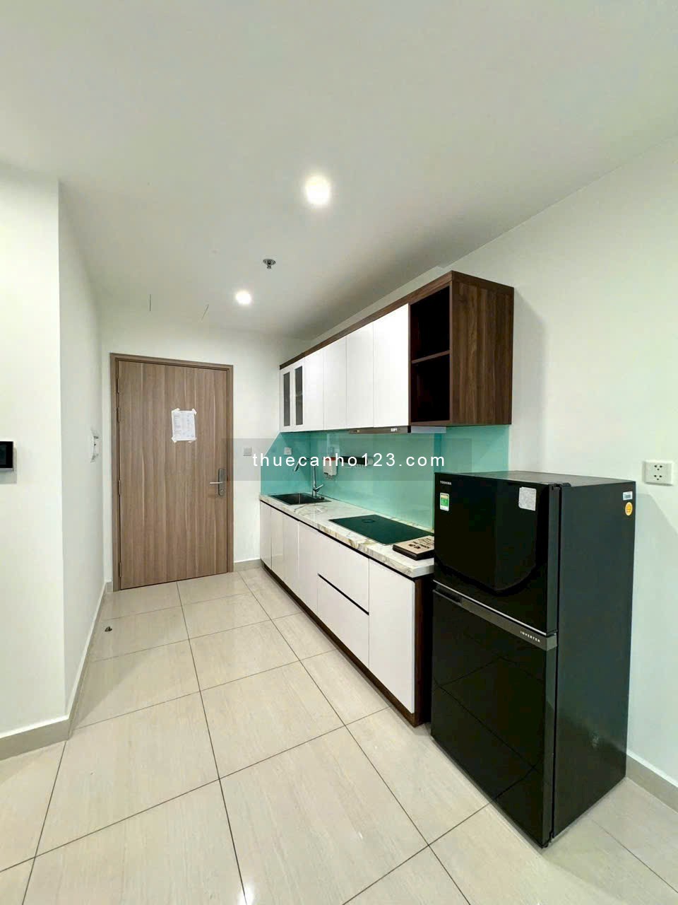 CHO THUÊ căn hộ 2PN, Vinhomes Grand Park Quận 9 Full nội thất. Giá chỉ 7 triệu/tháng.