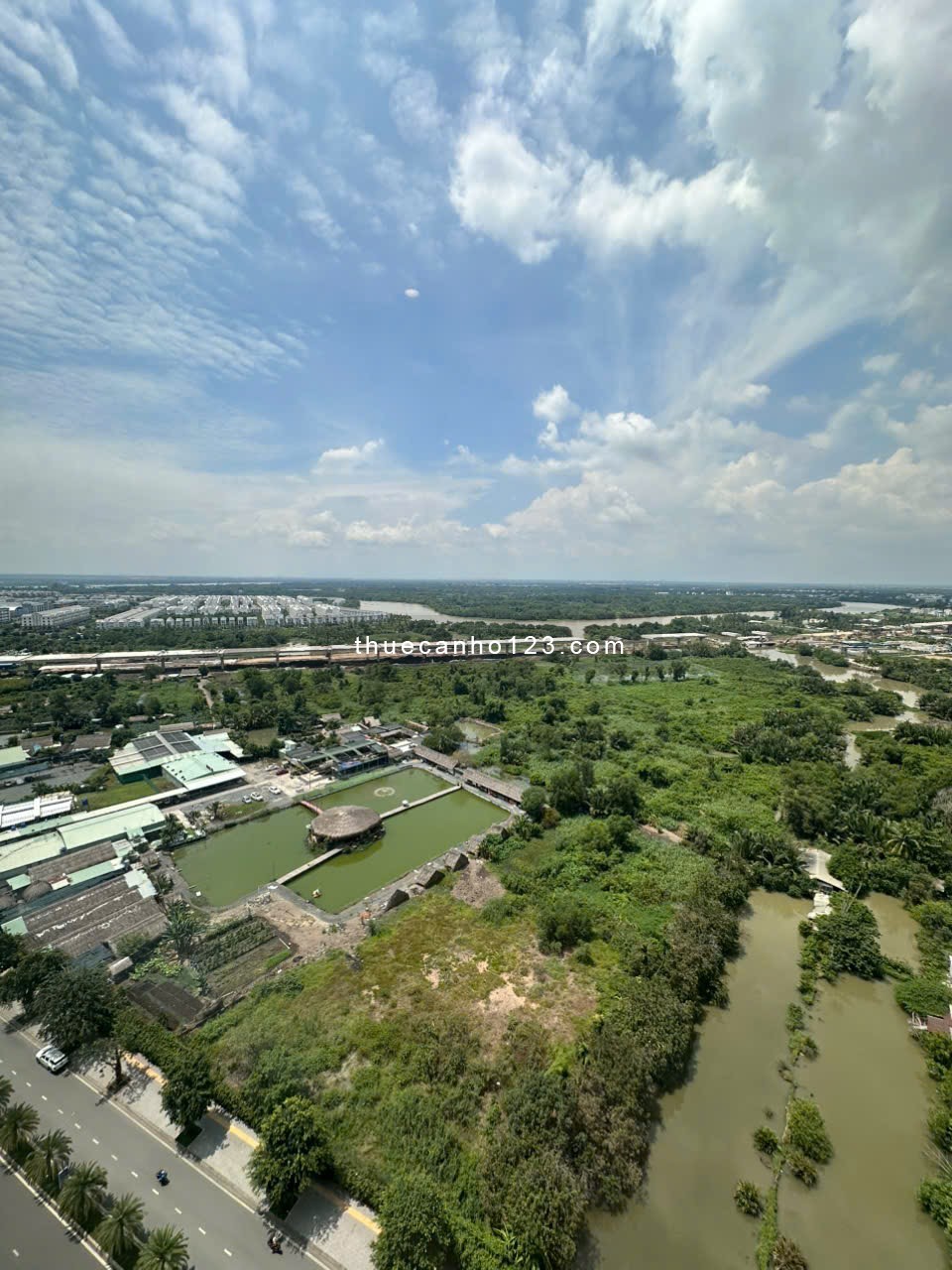 CHO THUÊ căn hộ 2PN, Vinhomes Grand Park Quận 9 Full nội thất. Giá chỉ 7,5 triệu/tháng