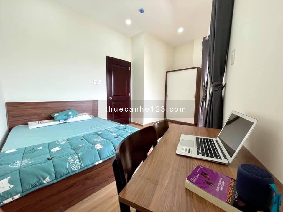 Căn Hộ 2 Phòng Ngủ Ban Công Thoáng Mát, Full Nội Thất. Toà Nhà Cao Cấp, Thang Máy, Hầm Xe, Bảo Vệ.