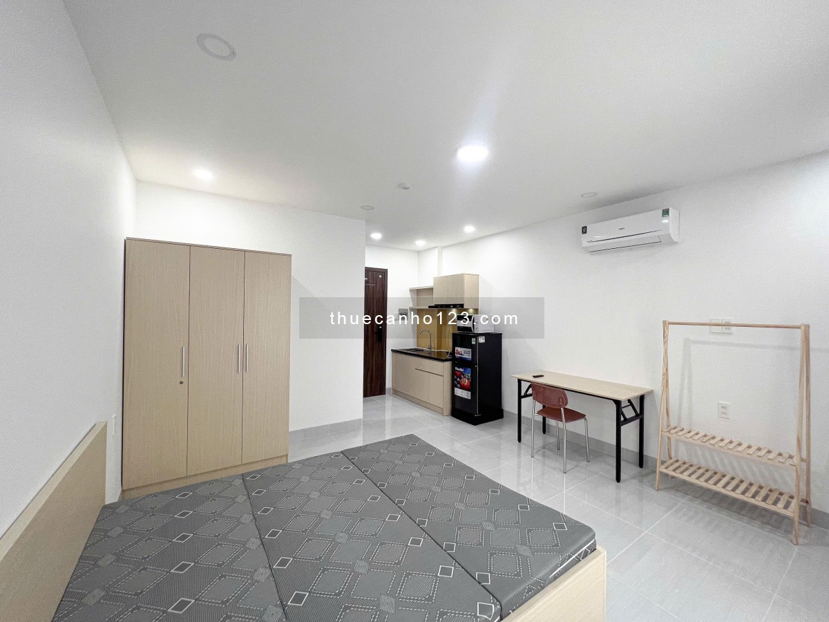 Căn Hộ Mới, Full Nội Thất Thoáng Mát. Ngay Cầu Thị Nghè - Quận 1. Thang Máy, Hầm Xe. Giá Thật.