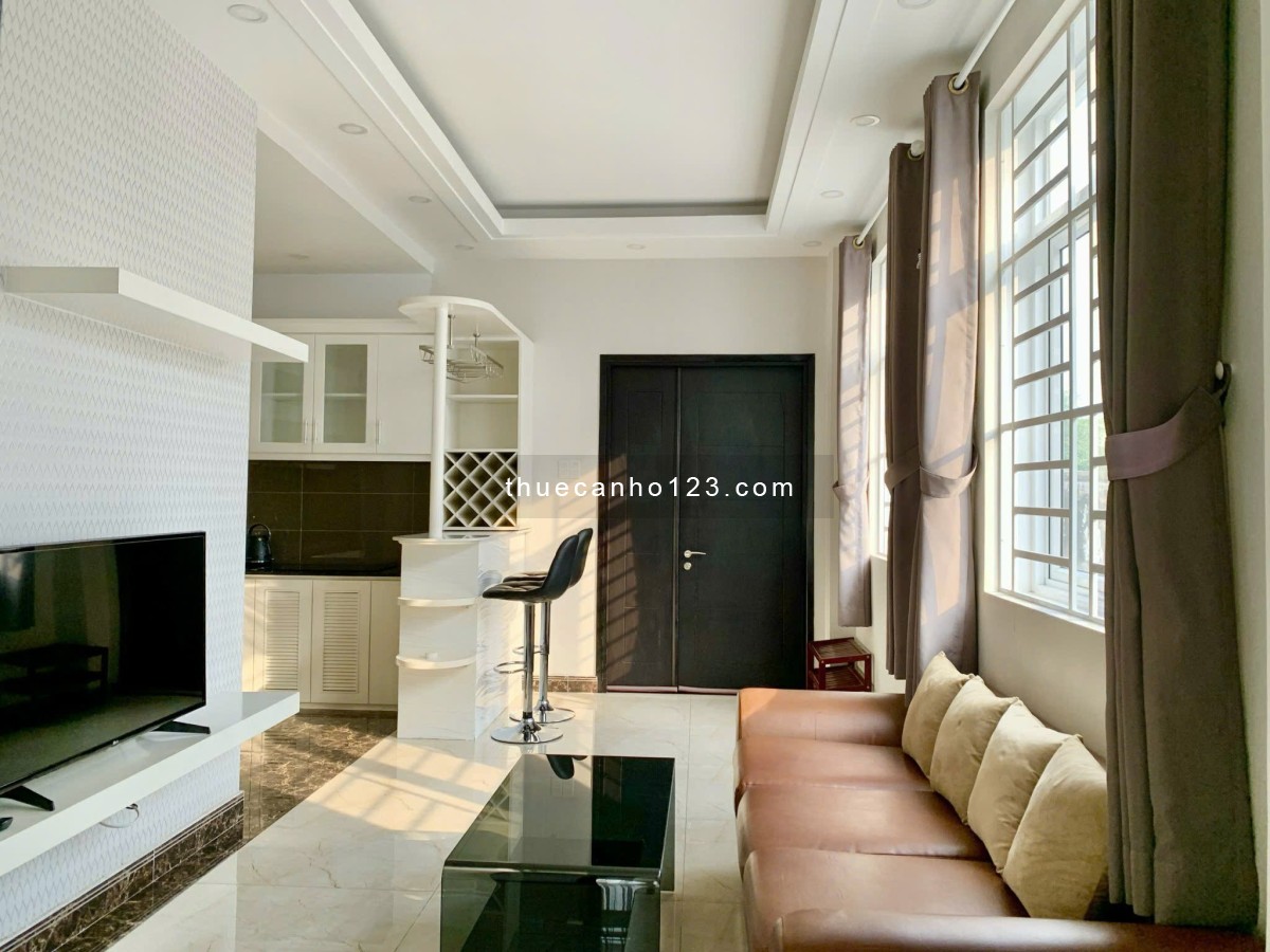 Cho thuê căn hộ 1PN 65m2, Full nội thất, Bồn Tắm, Thang máy, Oto tận nhà, Gần UEF, Hutech, Hồng Bàng