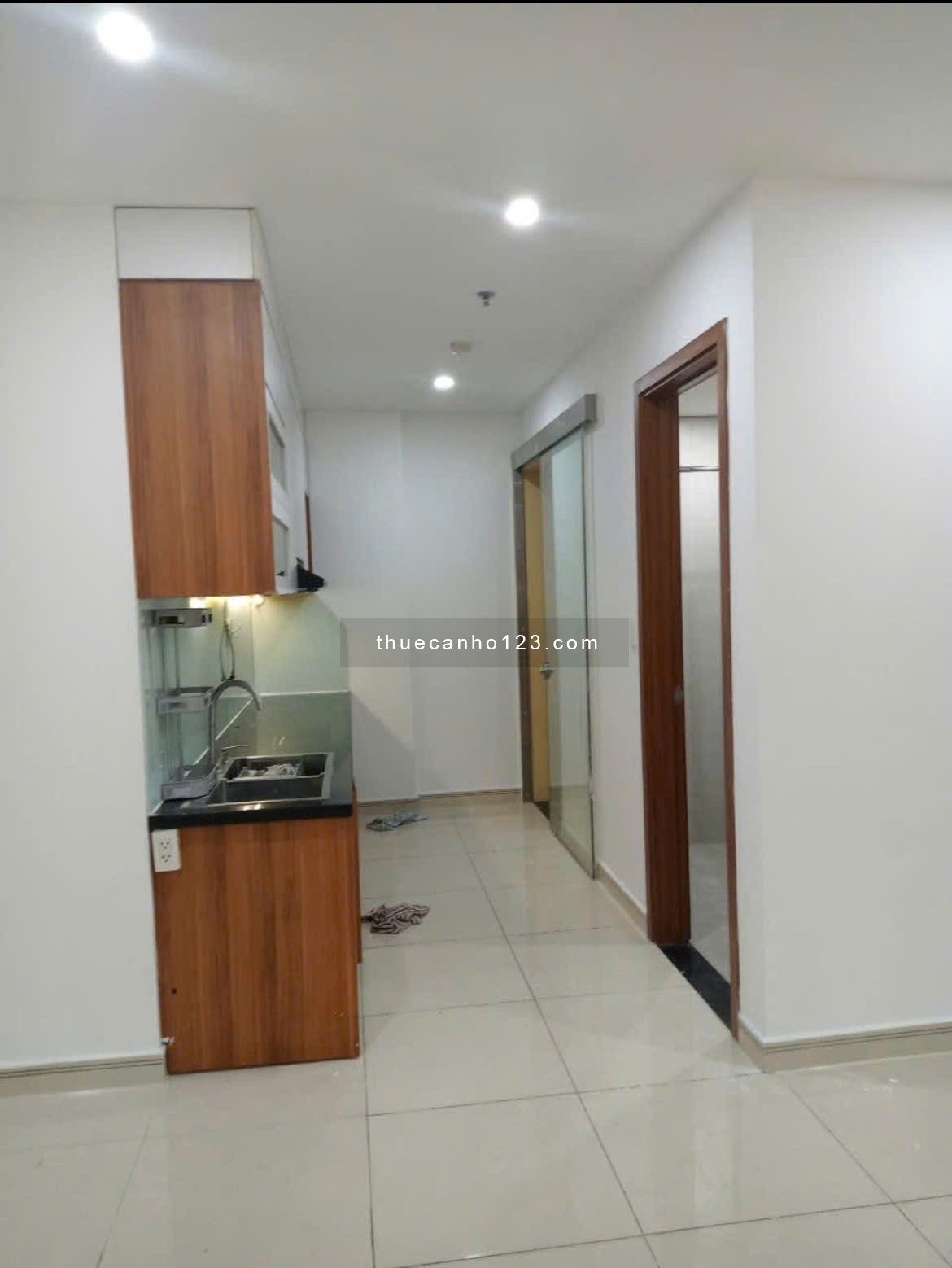 Chung cư Carillon 2 - Hòa Thạnh, Tân Phú : 100m2, 3p ngủ, 2wc, 10tr/tháng