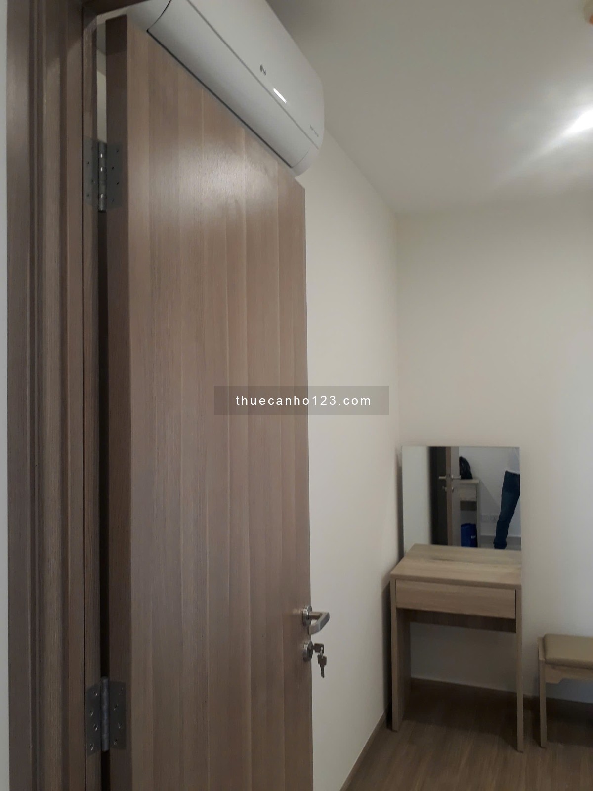 Căn hộ 2PN cho thuê giá siêu rẻ tại Vinhomes Grand Park Q9