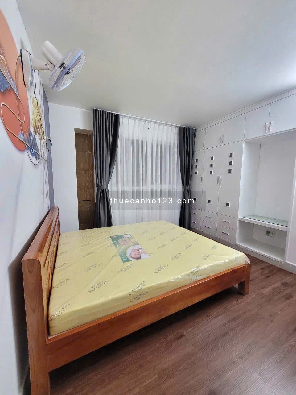 Chung cư Satra, Phan Đăng Lưu, PN: 85m2, 2p ngủ, full nội thất, 16tr/th