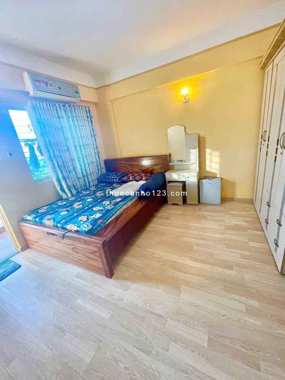 Chung cư A2, Phan Xích Long, PN: 1p ngủ, 9tr/th, nội thất, 50m2